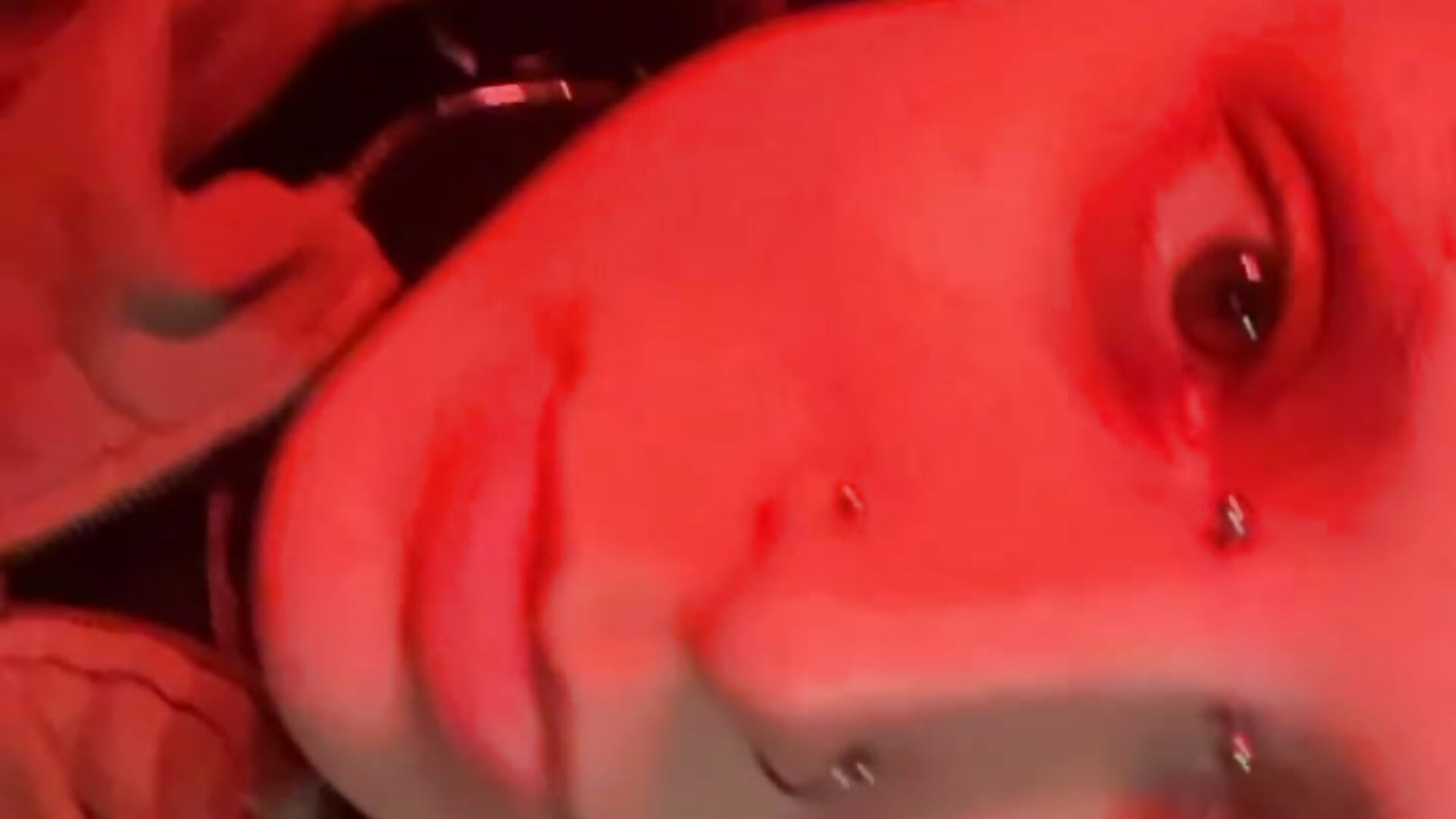 i'm just looking into your eyes - video by imvoxxy cam model