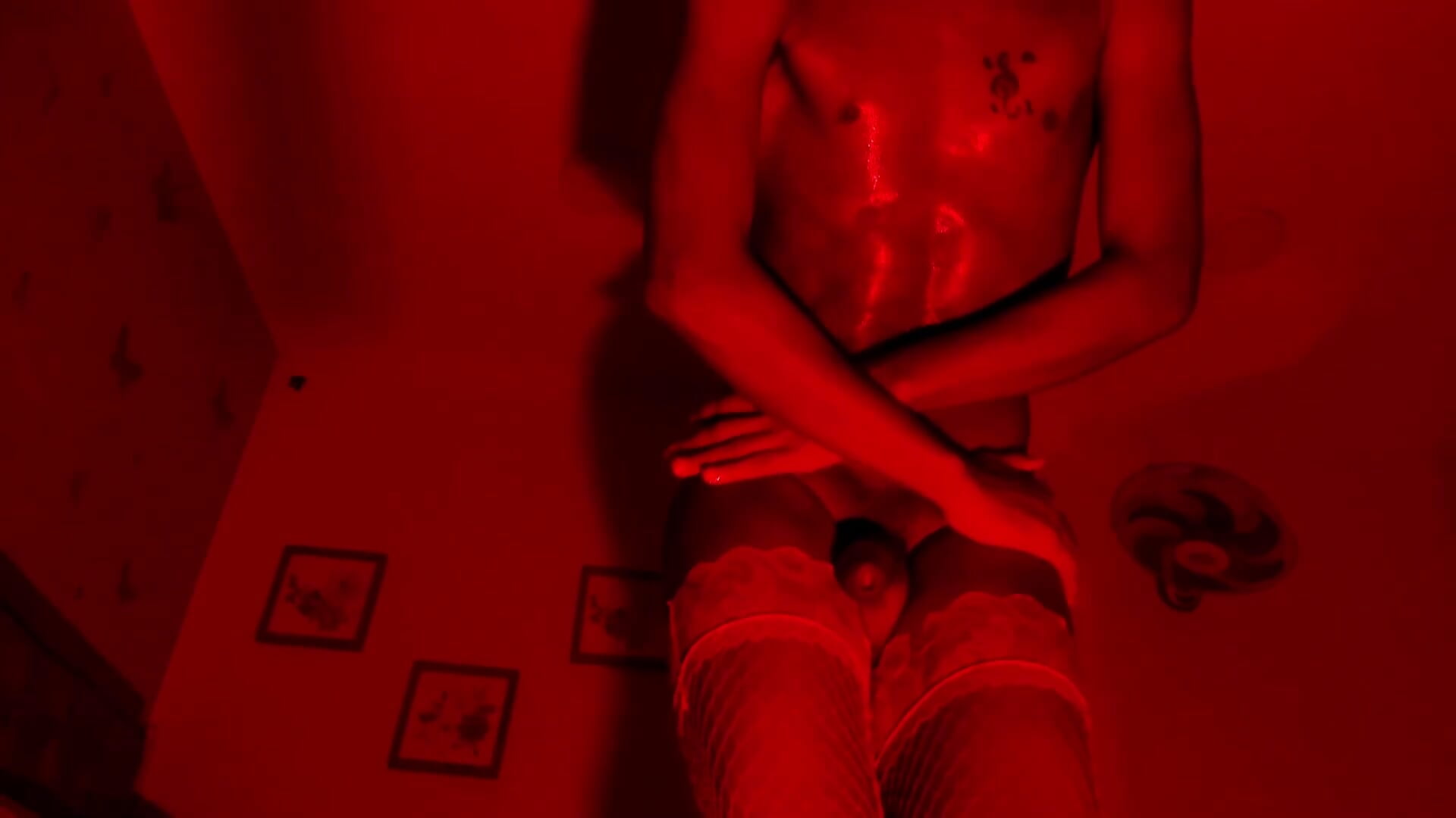 Sexy in red 😈🔥