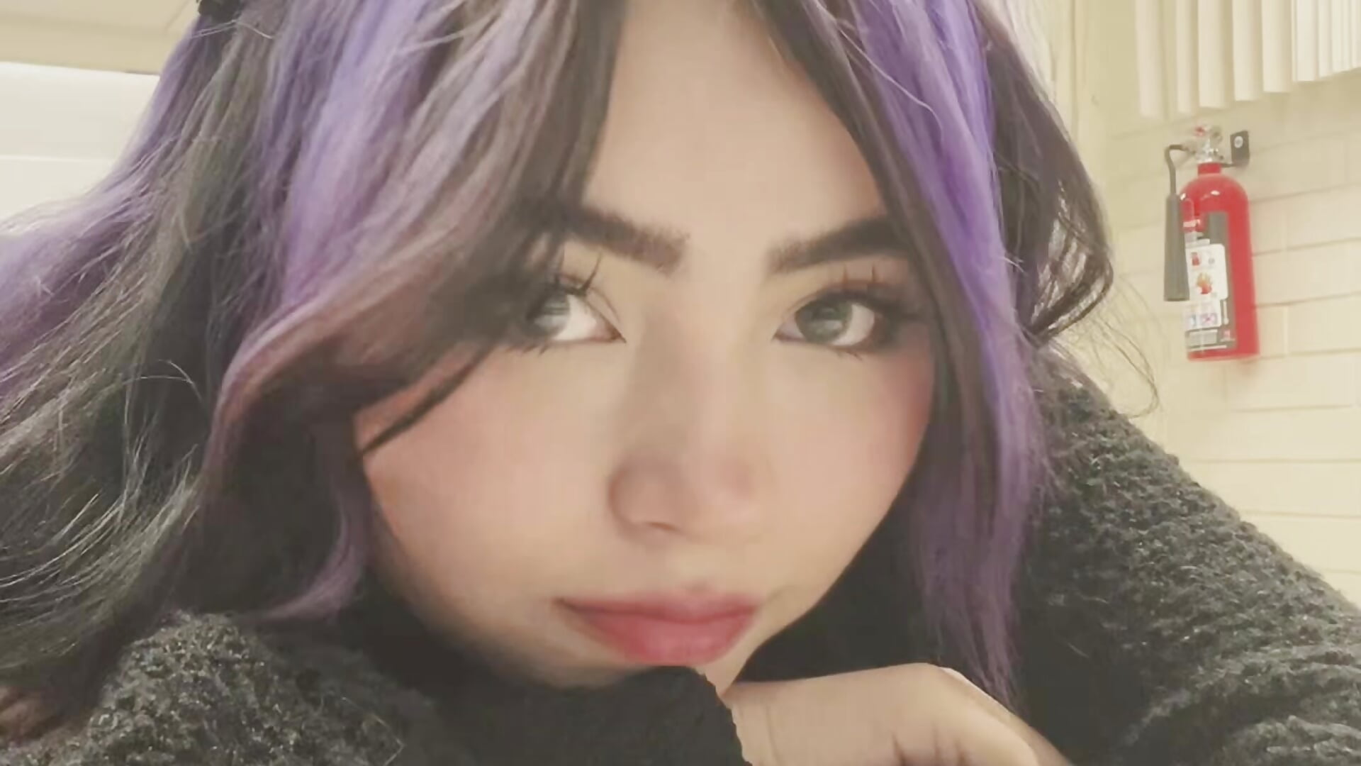 purple girl D;