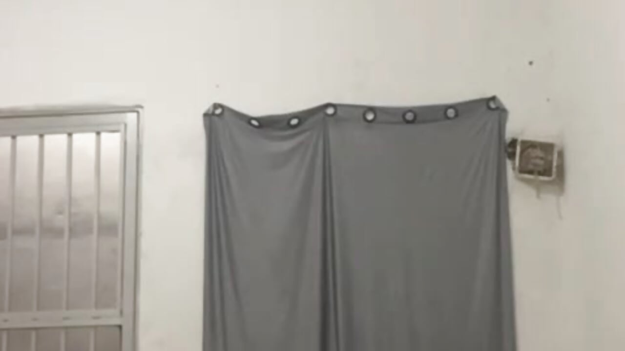 Rebolando gostoso mostrando a marquinha 😮‍💨