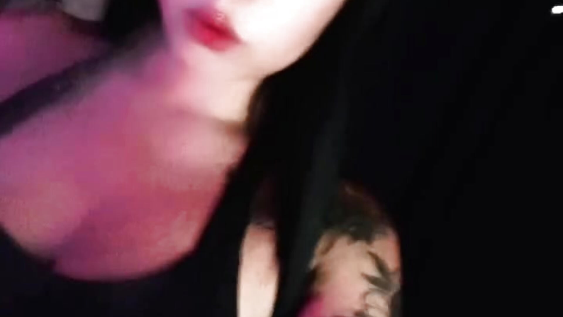 Komi Catt ✨ - video by KomiCatt cam model