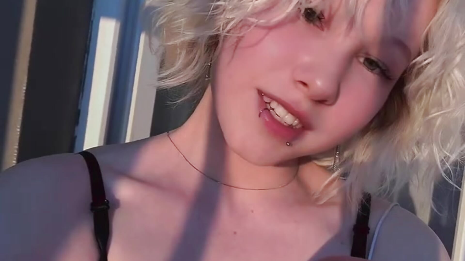 IMG_4379 - video by Allettaevee cam model