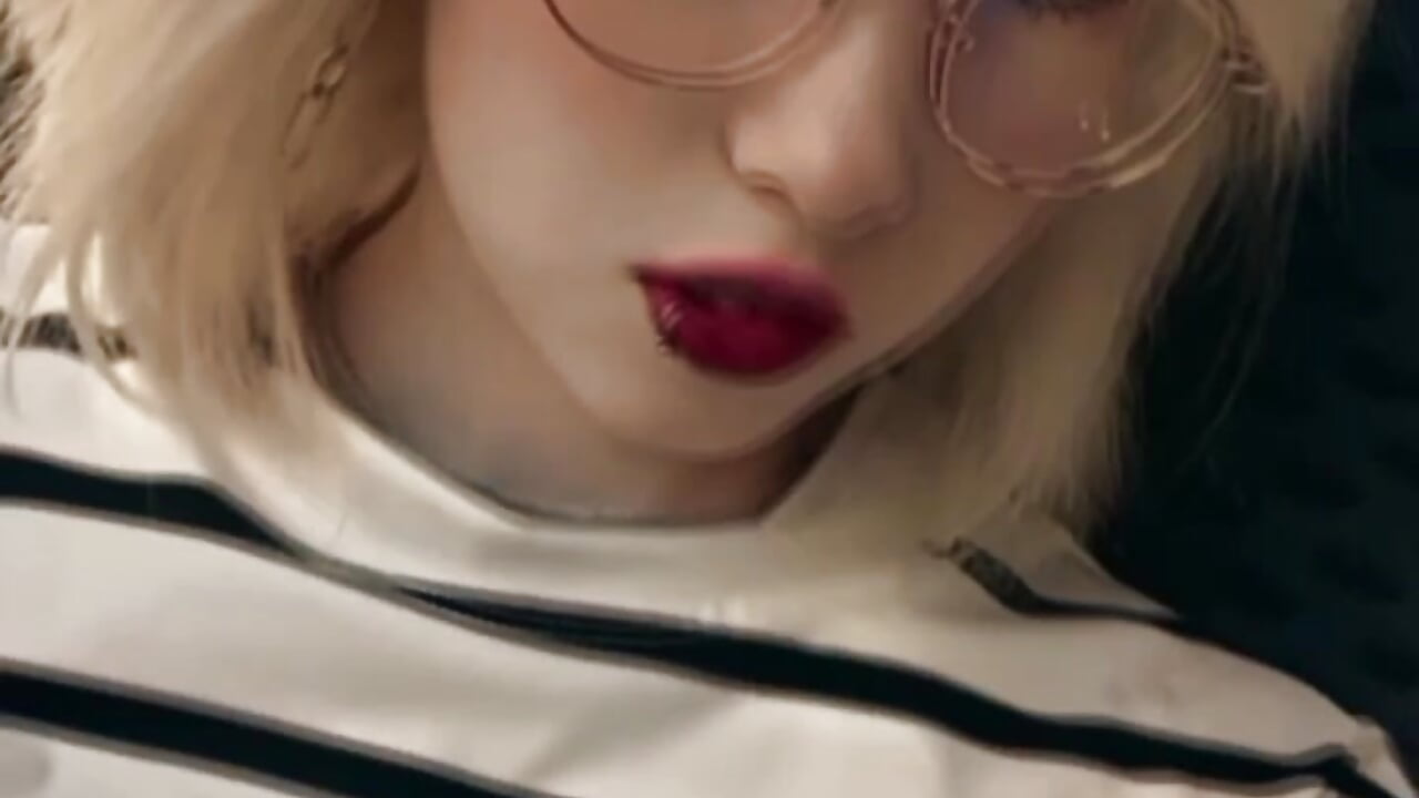 Me) - video av Allettaevee cam model