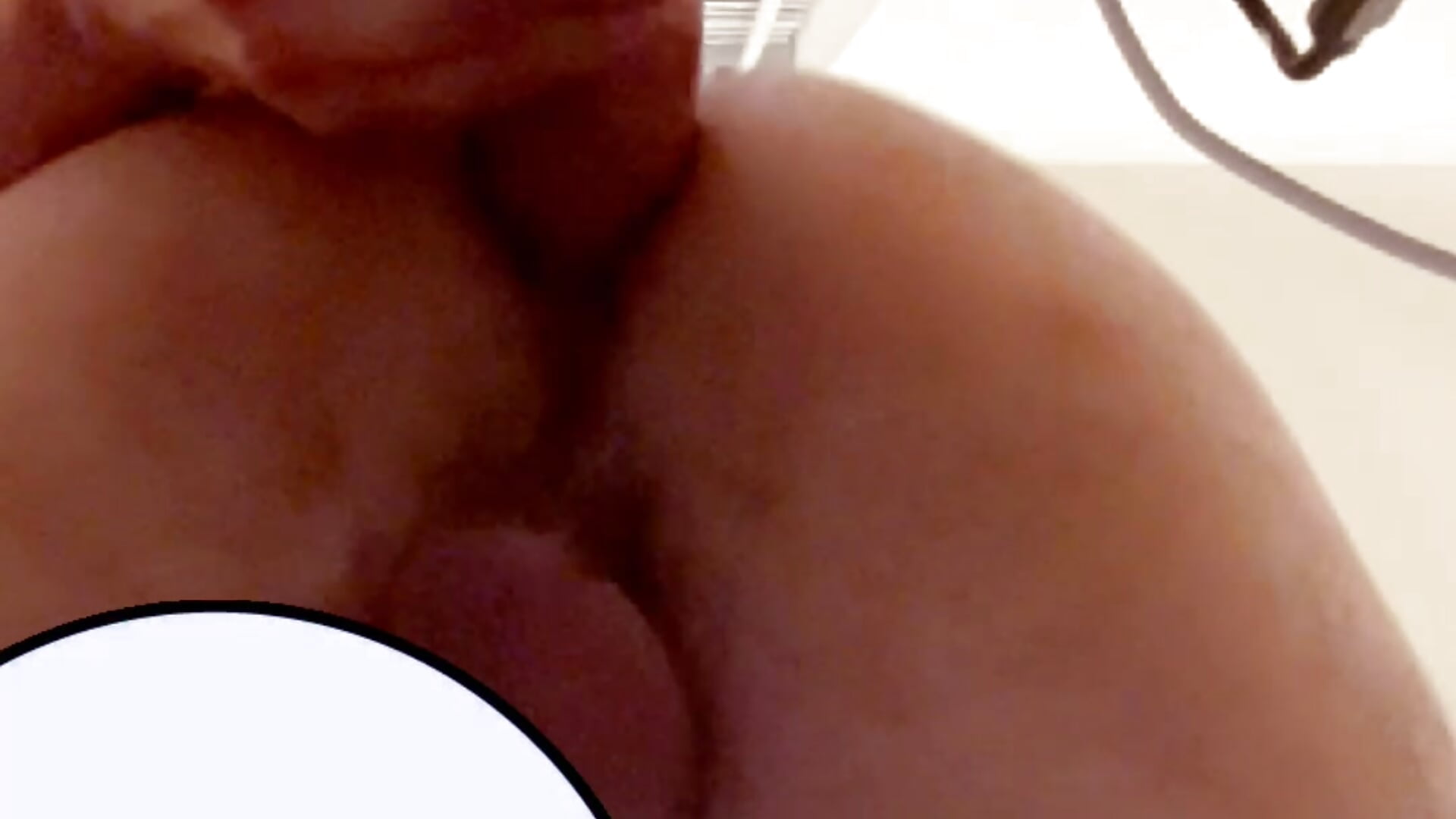 Juicy Ass Filled with 14in Huge Dildo－カメラキャストのBradleyBigBの動画