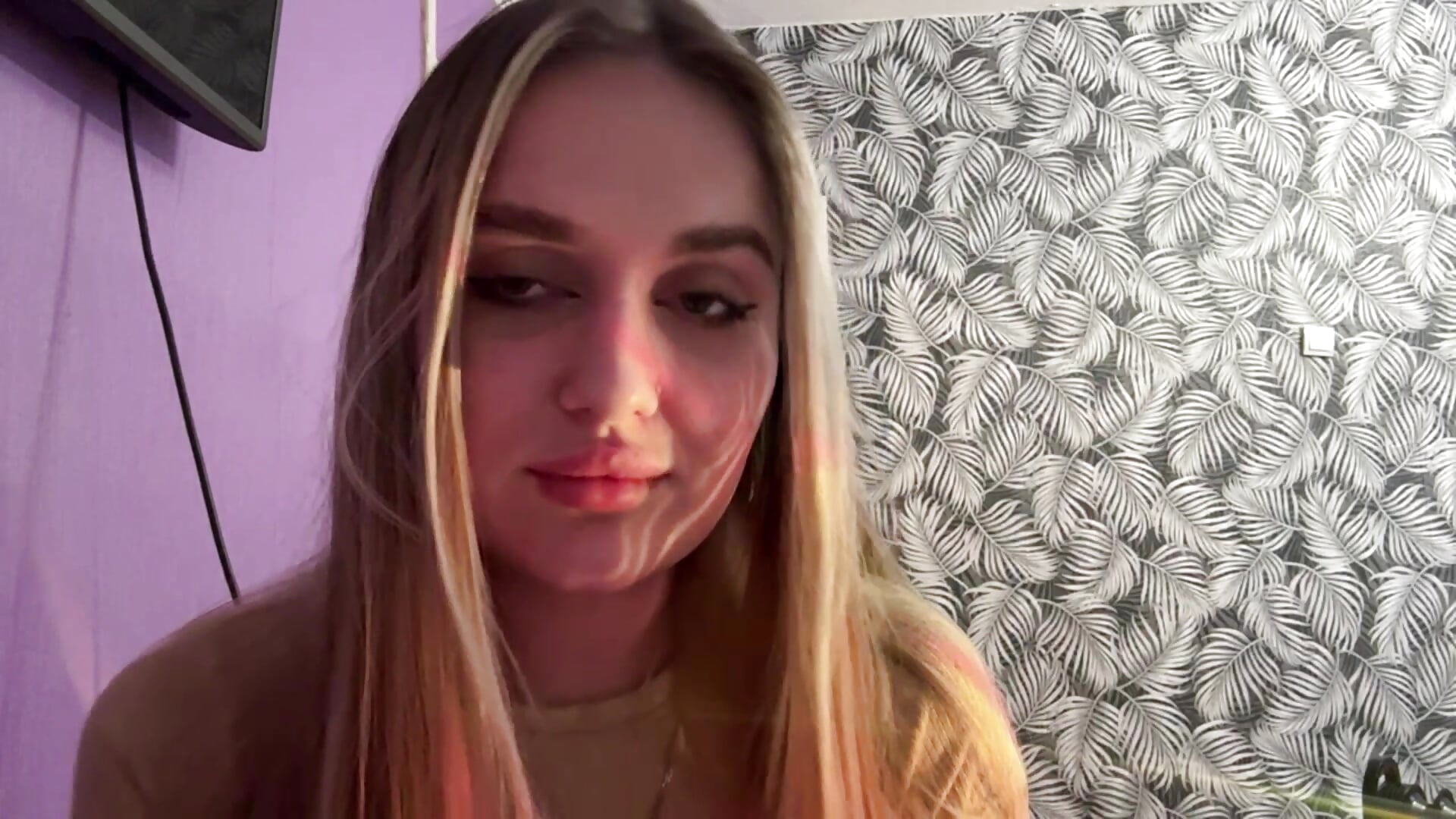 Heey <3 - video by FelicidadChiariello cam model