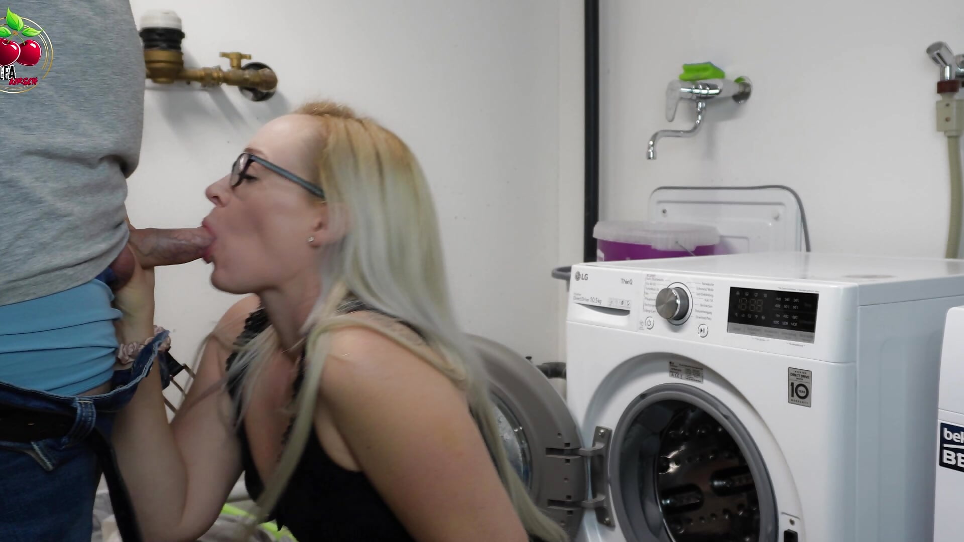 FUCKED by Neighbour in PUBLIC Laundyroom - video by Lea-Kirsch cam model