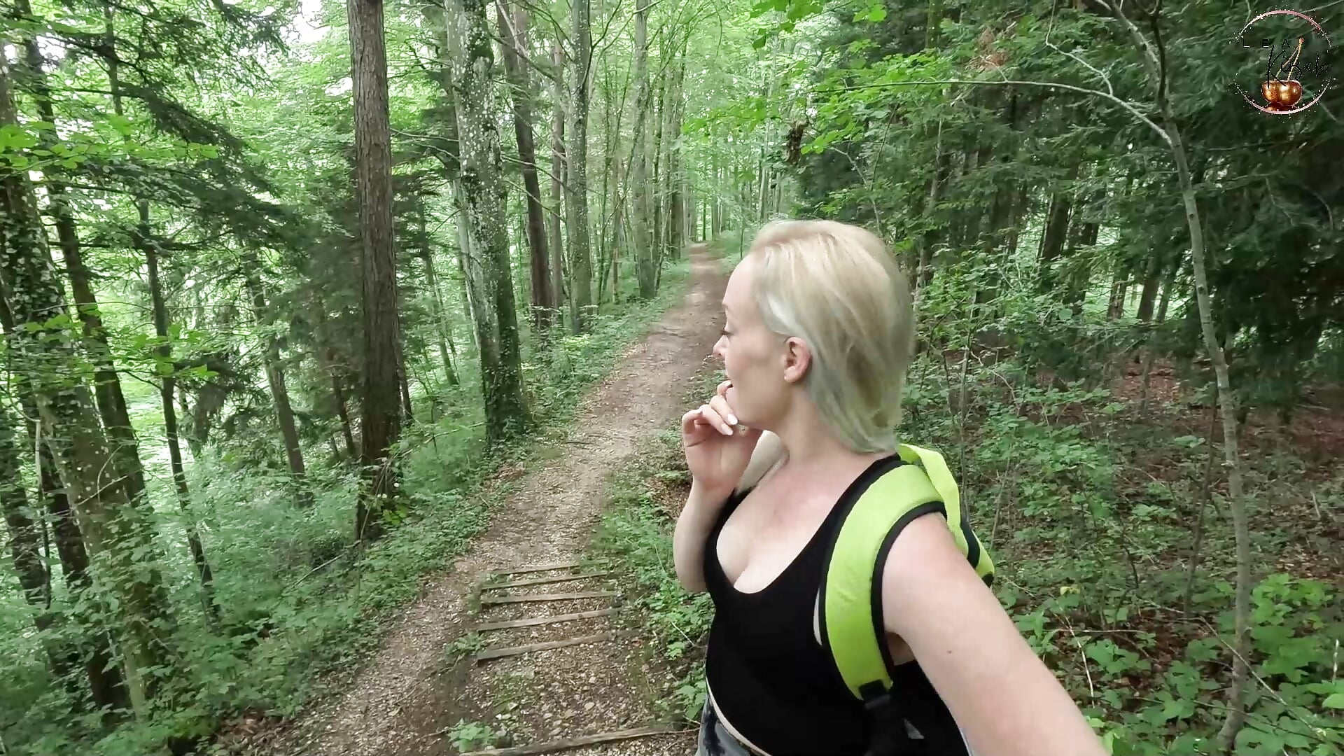 Heimatfilm! OUTDOOR PUBLIC FUCK with FACIAL