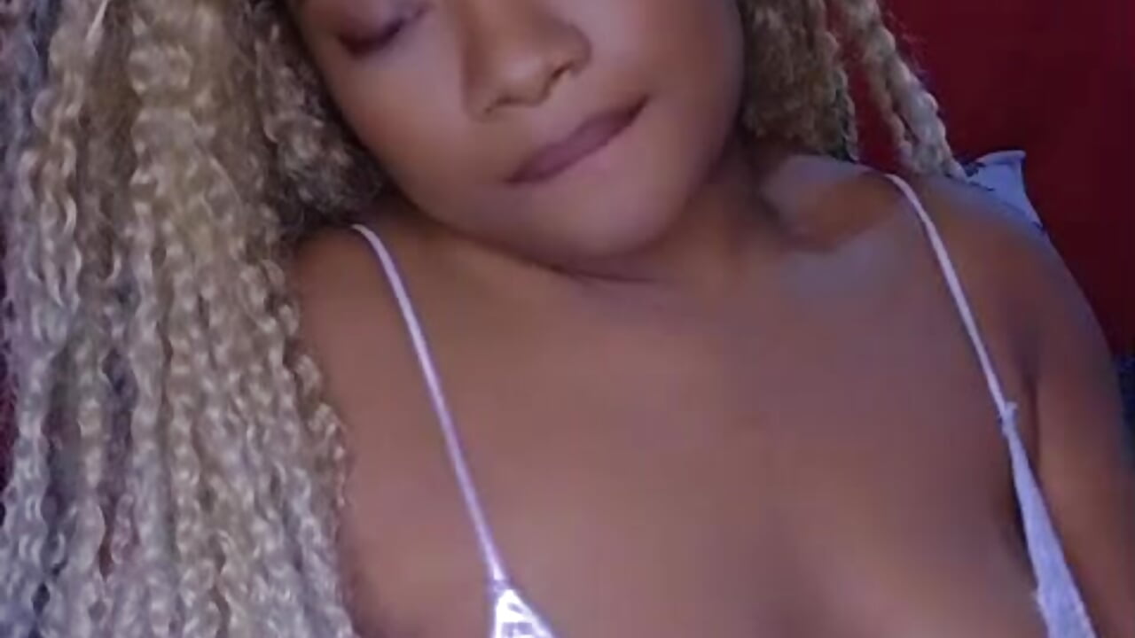 Drisfrutalo – видео вебкам-модели chanellmontes3