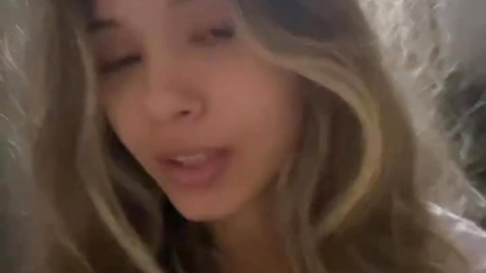 good morning<3 - vídeo de la modelo de cam dinnerwithflowers