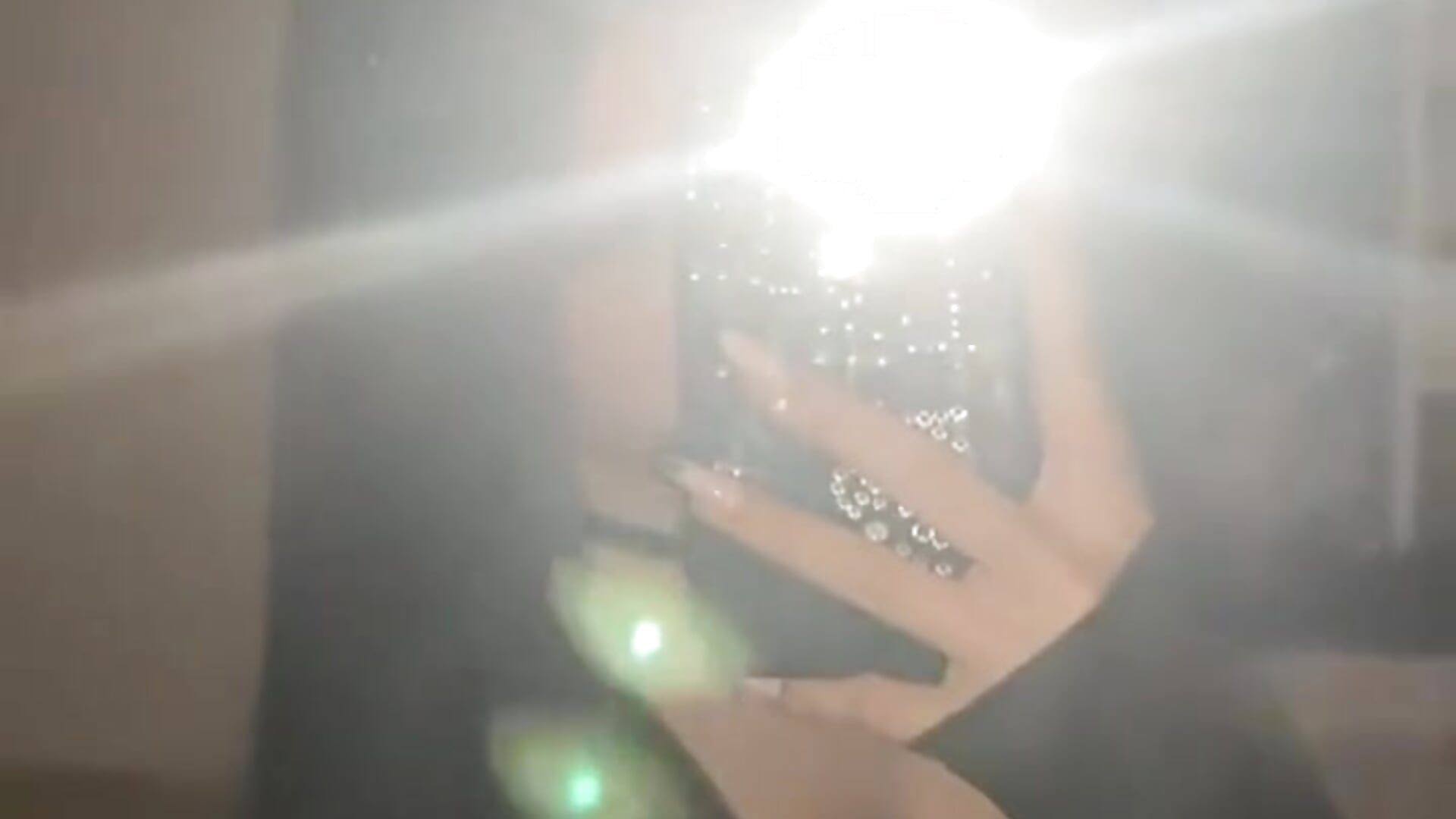 🍑 - video di Velvet_bella modella di cam