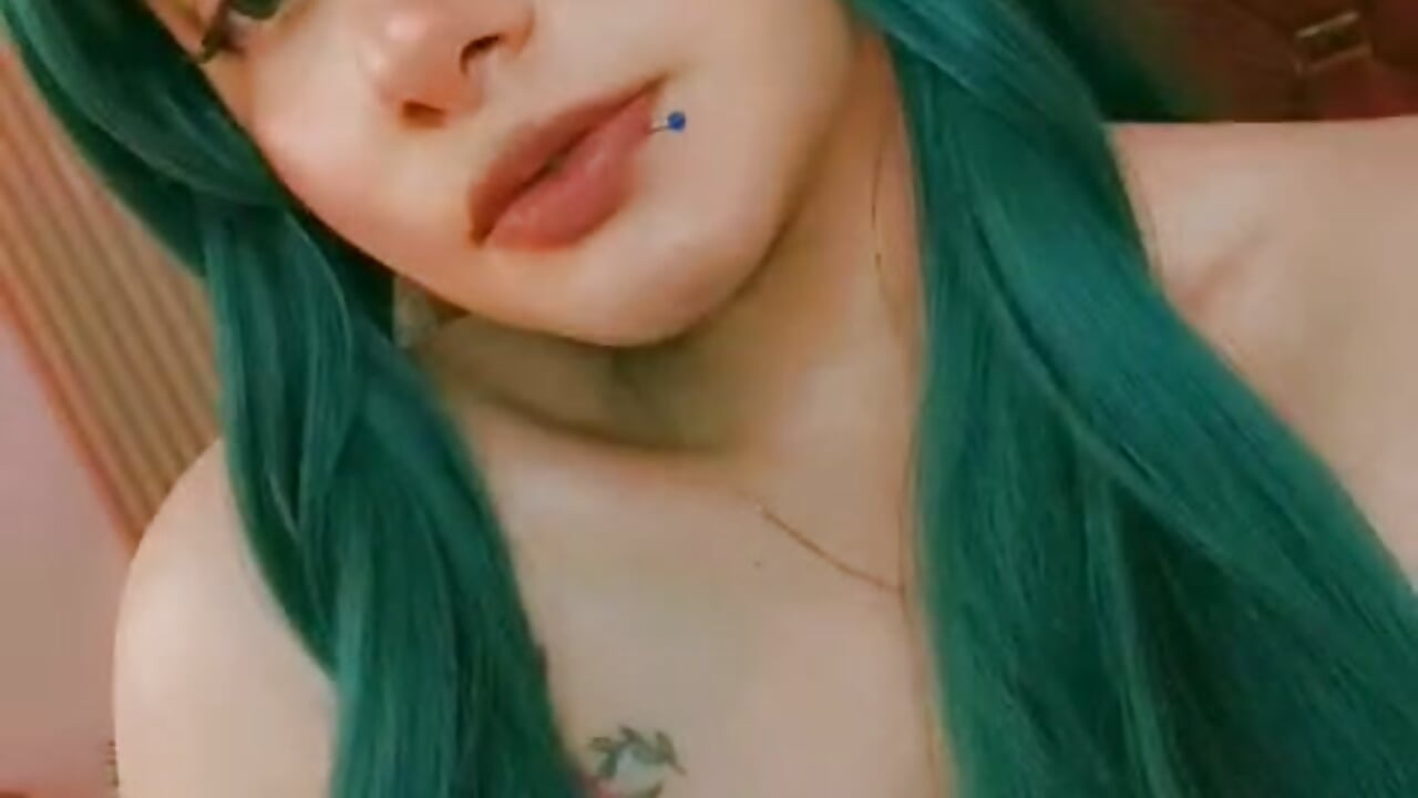 I've been very naughty. What will you do to me today? - video của người mẫu cam DakotaMoonn