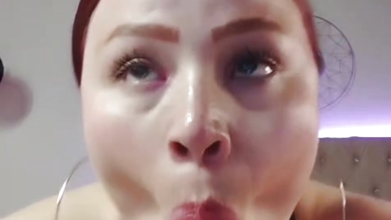 You'll love what awaits you in private. - video van Crystaa12 cam-model