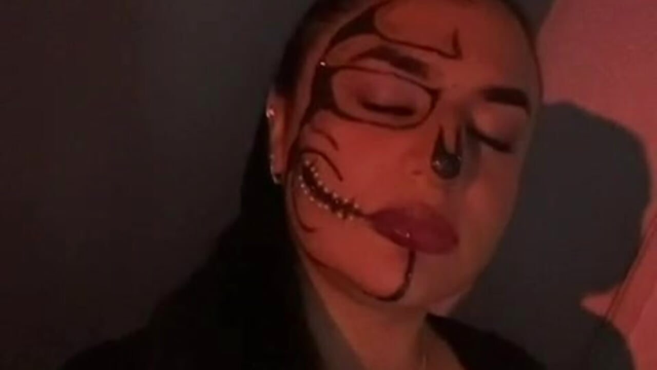 hello 👋 - video by isa_rose_hh cam model