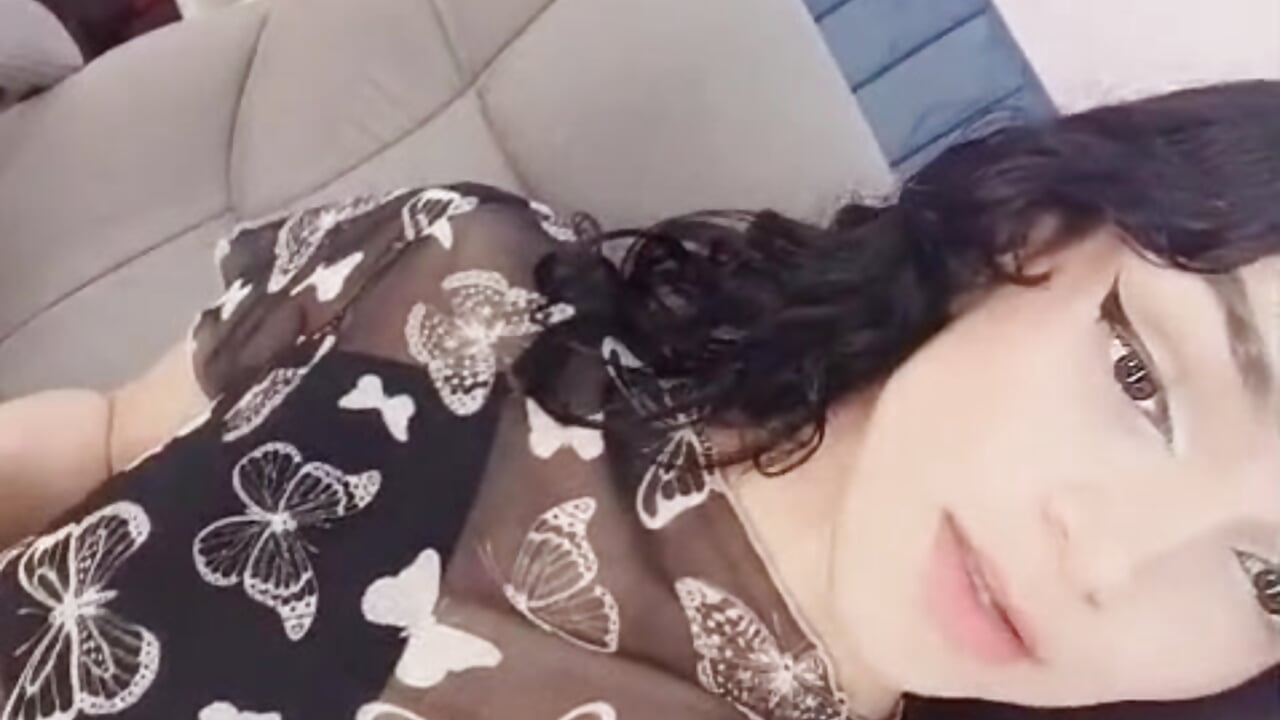 Let me seduce u - video by maddy_scottt cam model