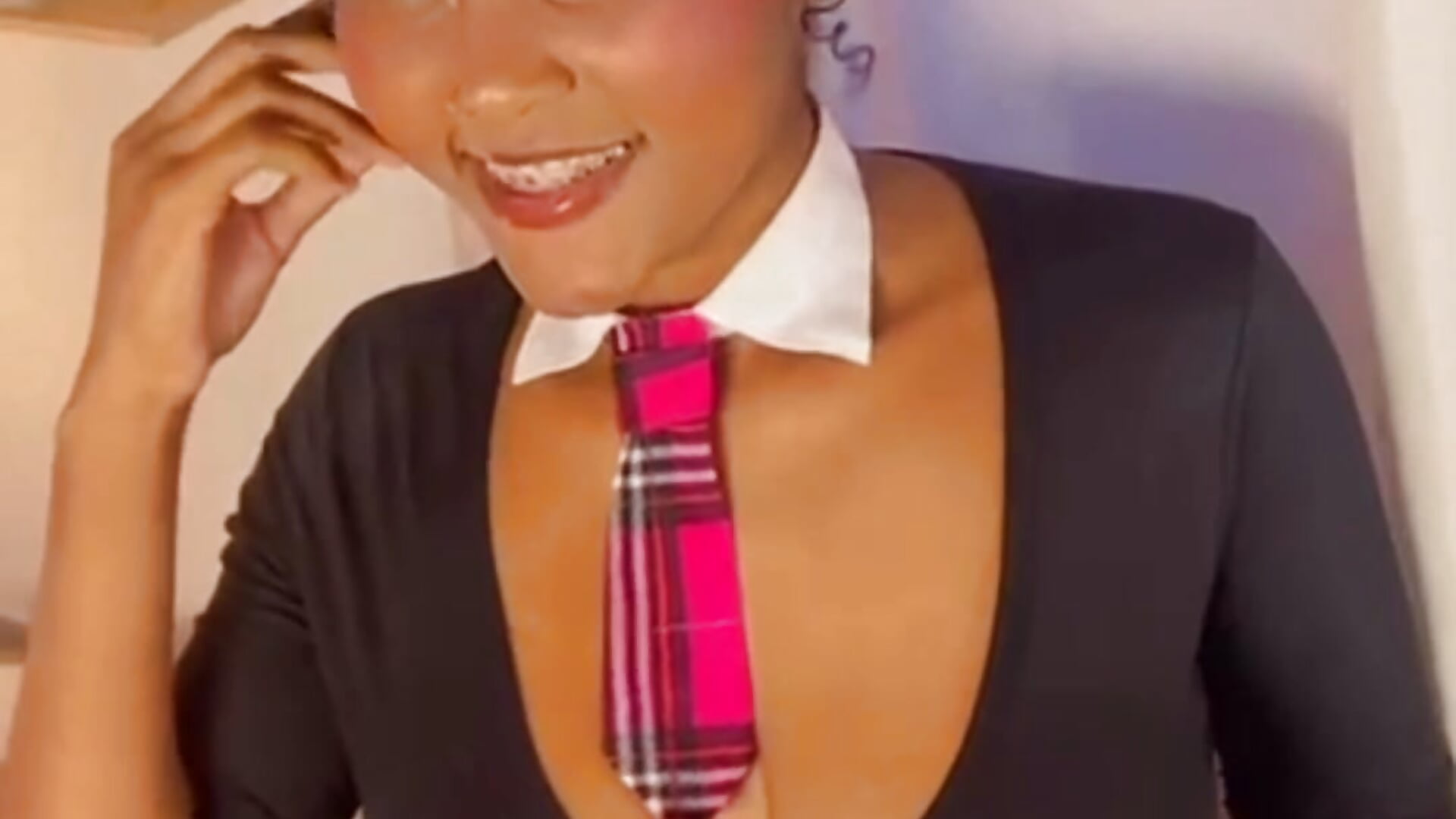 Fabi 🤎 - video by Brownluxe cam model