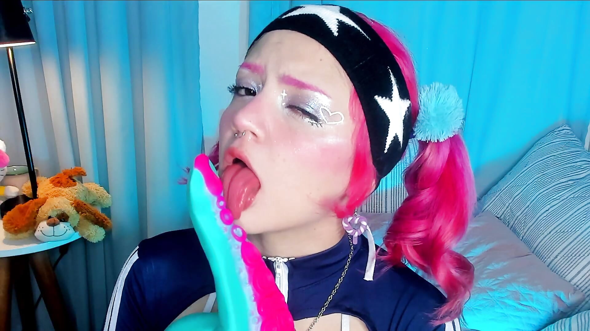 Tentacle fantasy full of saliva🐙