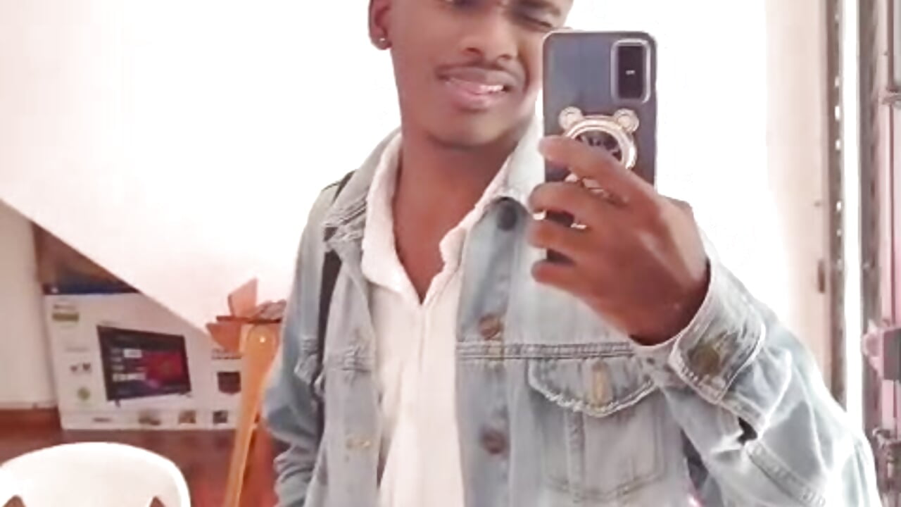 Hi guys - vidéo du modèle de showcams friendslymens