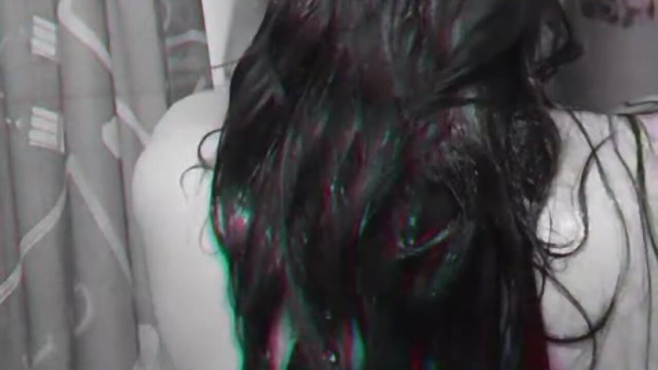 shower - video by elodie_rouge cam model