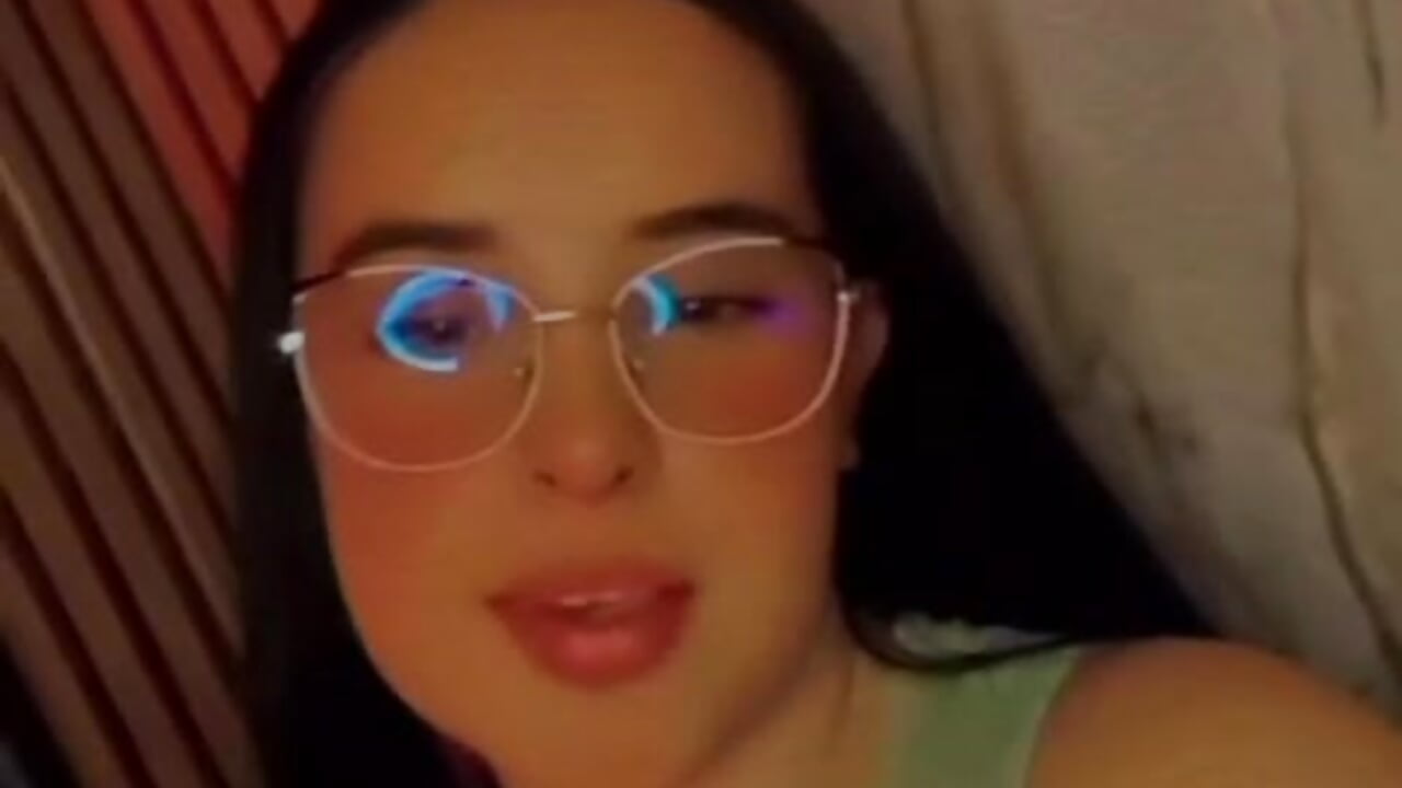 I am your wife - video by valeri_sotoo cam model