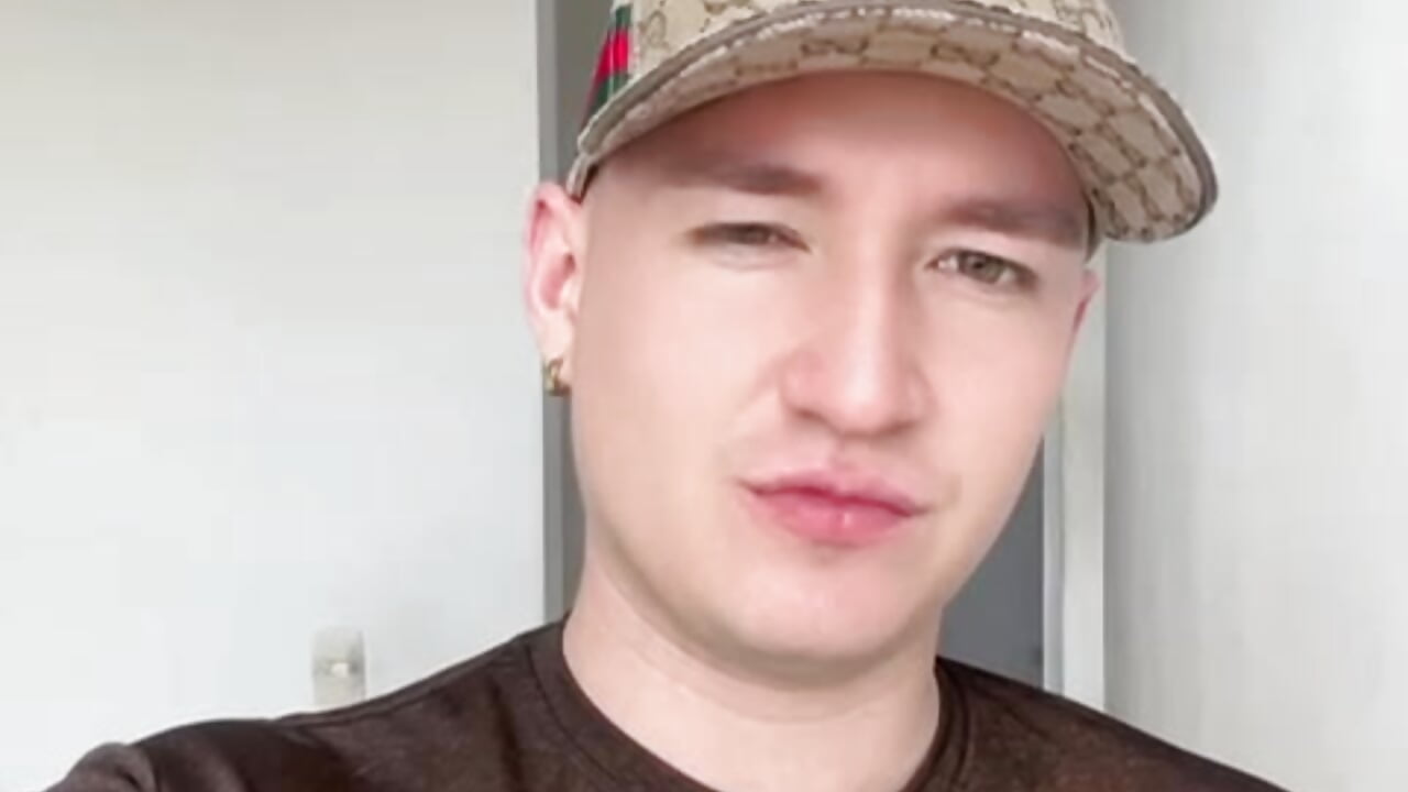 ;) - відео від вебкаммоделі Lester_hard