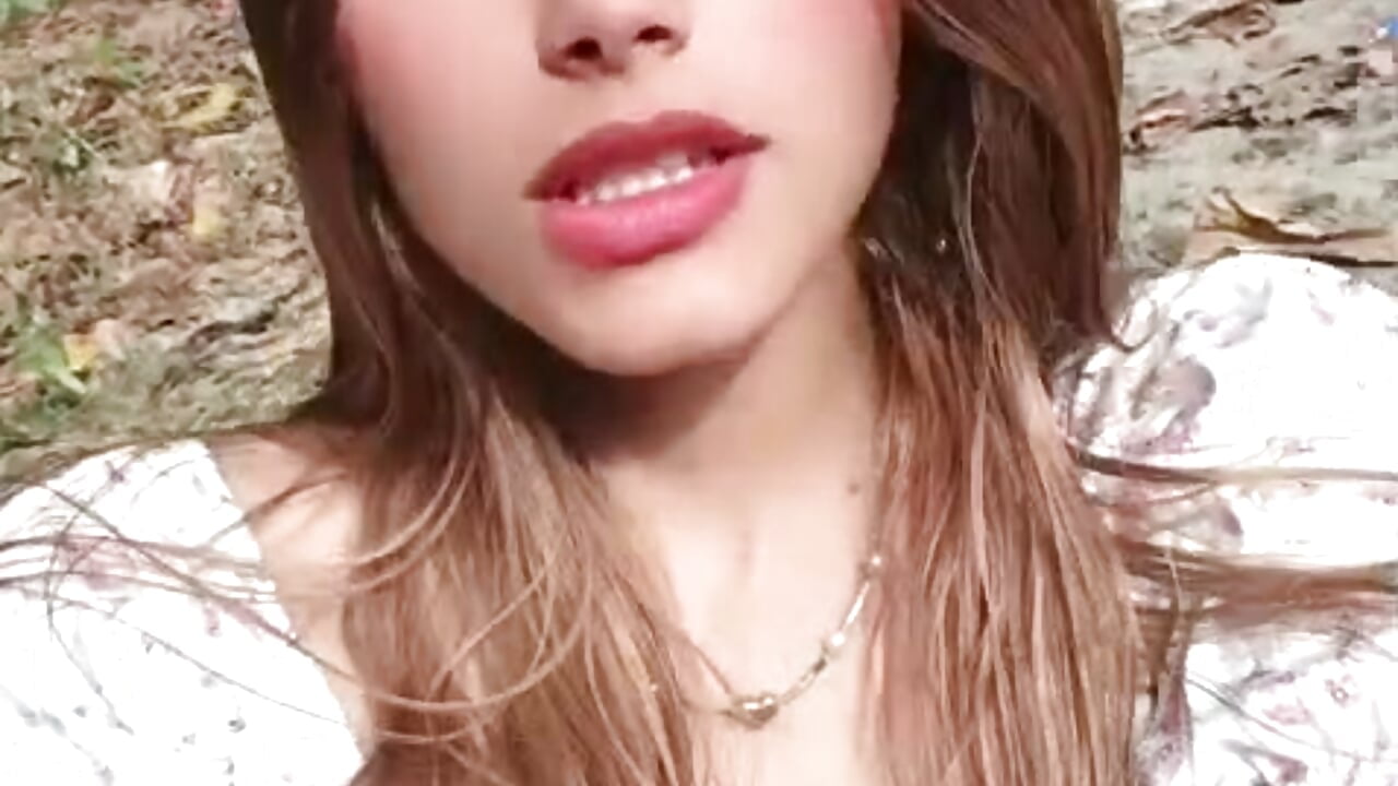 Sweet temptation just for you 🍓💋 - video by SofiiDream cam model