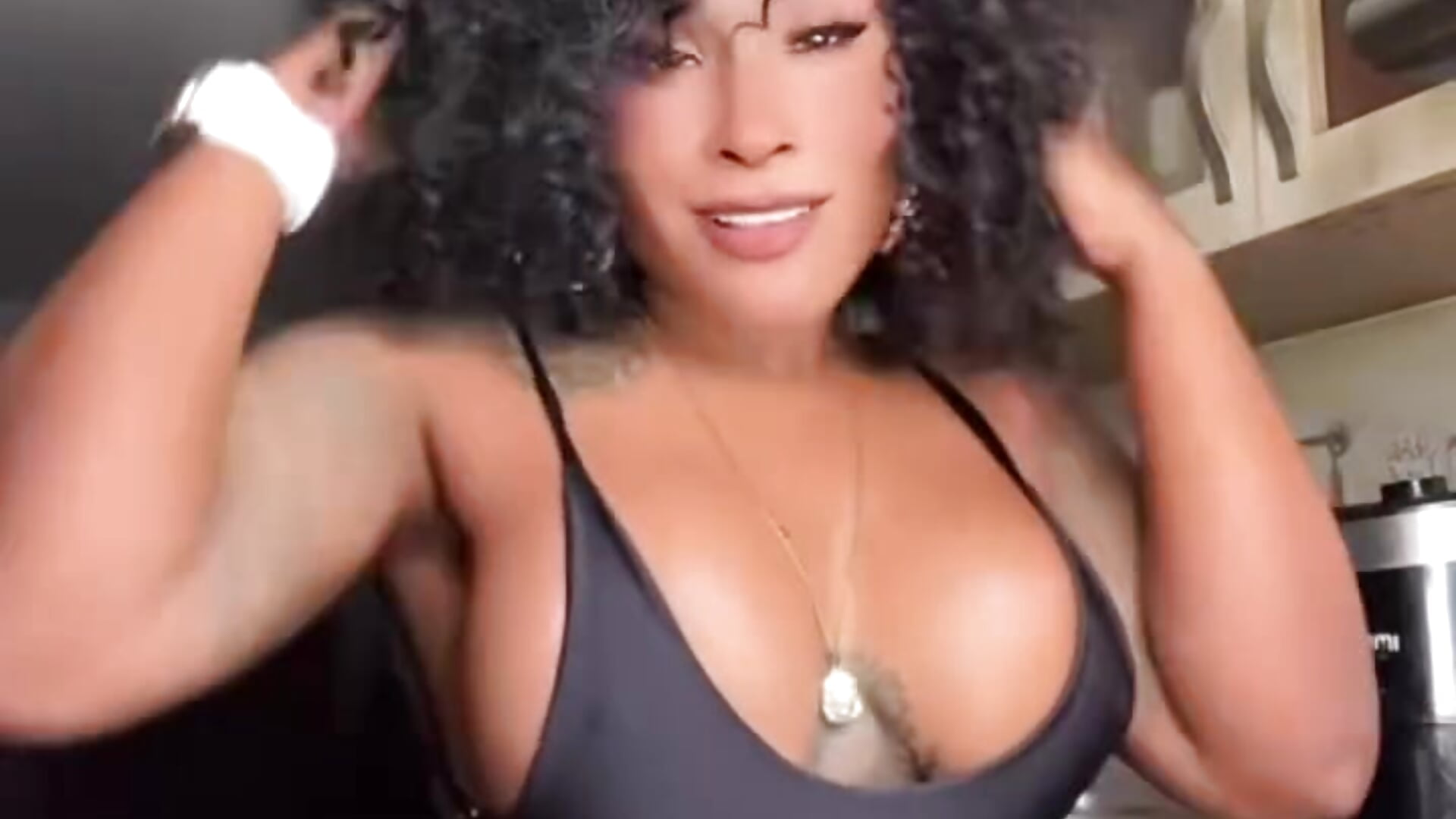 dc5ce6ca78b34f0585af5422b1a31c07 - відео від вебкаммоделі pamelamendez_1