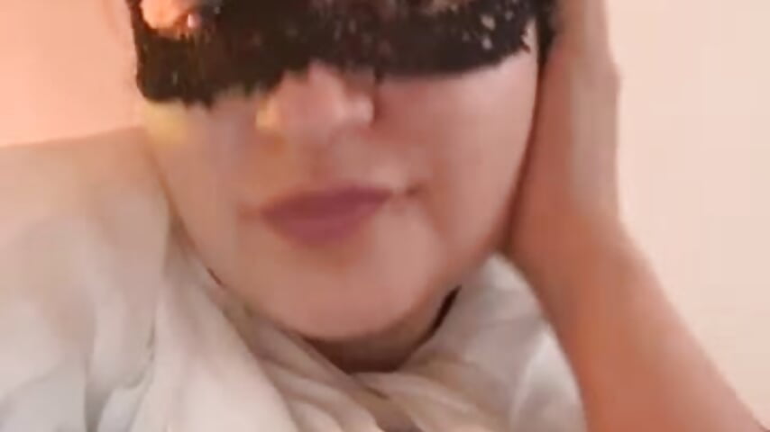 79047372252__49EE63D7-A780-452E-93D7-DB69E805B928 - video by Leonoraaa cam model