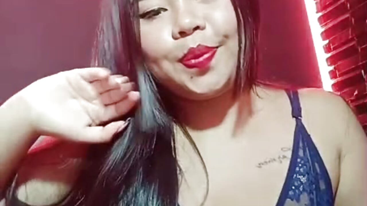 VID-20260115-WA0139 - video av Amarantha_Sinclair69 cam-modell