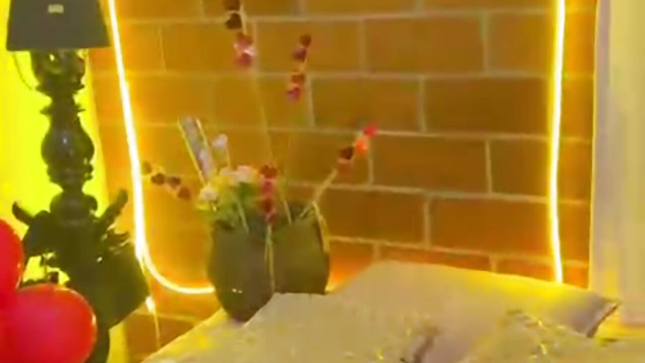 San Valentin 🎀 - video của người mẫu cam Your_HoneyXXX