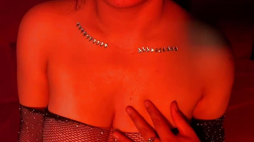 Welcome honey - βίντεο μοντέλου EmilyMIlkAnal