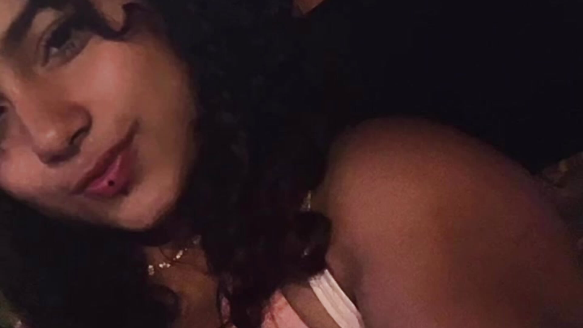 a13f5a75f0124128a787244a70dff8ce - Vídeo de Spicy_Nesss, modelo de vídeos