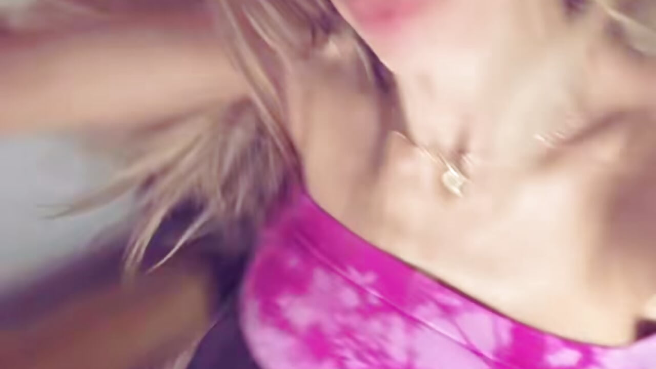 Crazzzyyyyy 😂😂😂 - video by CataleiaCati31 cam model