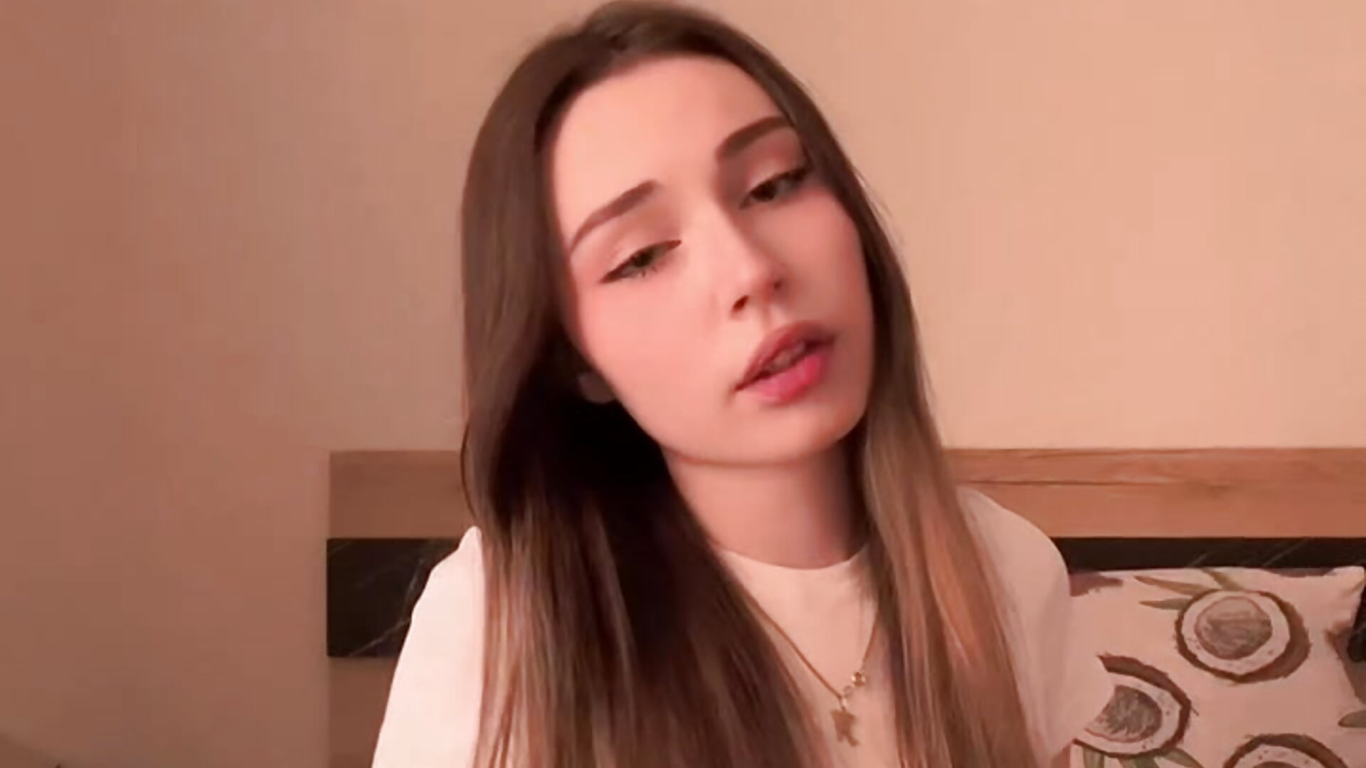 Mrrr - video by CindyPop cam model