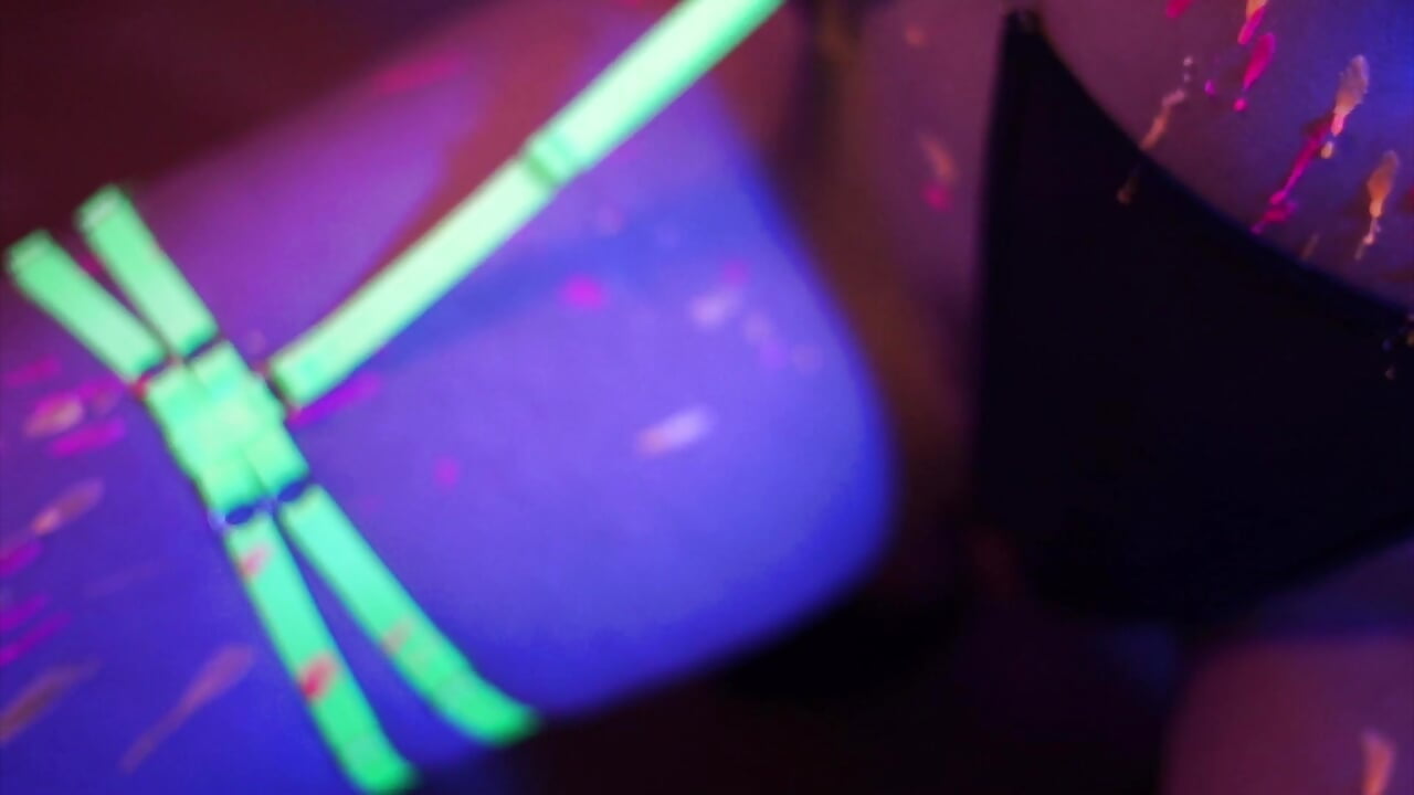 Wax play - video av Rosse_Baker_ cam model