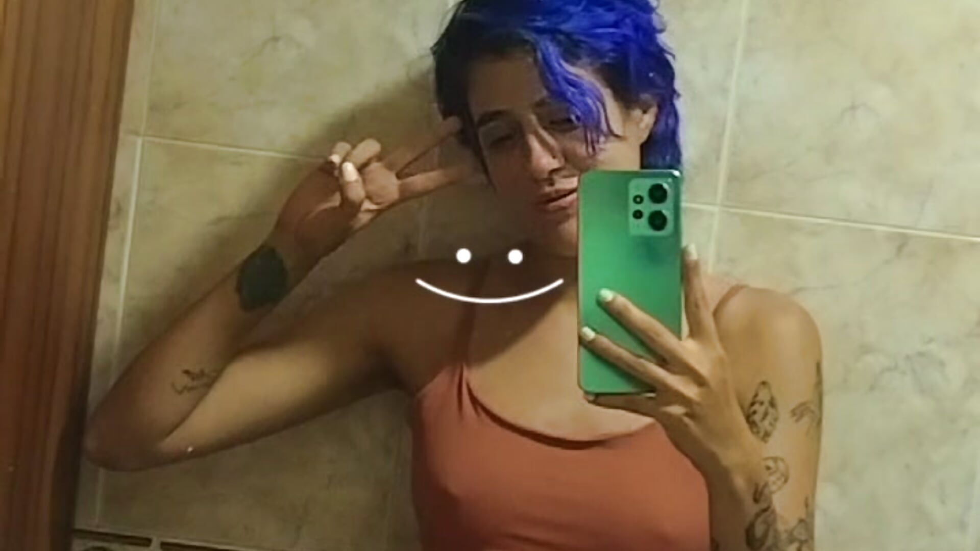 TBT 2025 - video oleh model kamera Rosse_Baker_