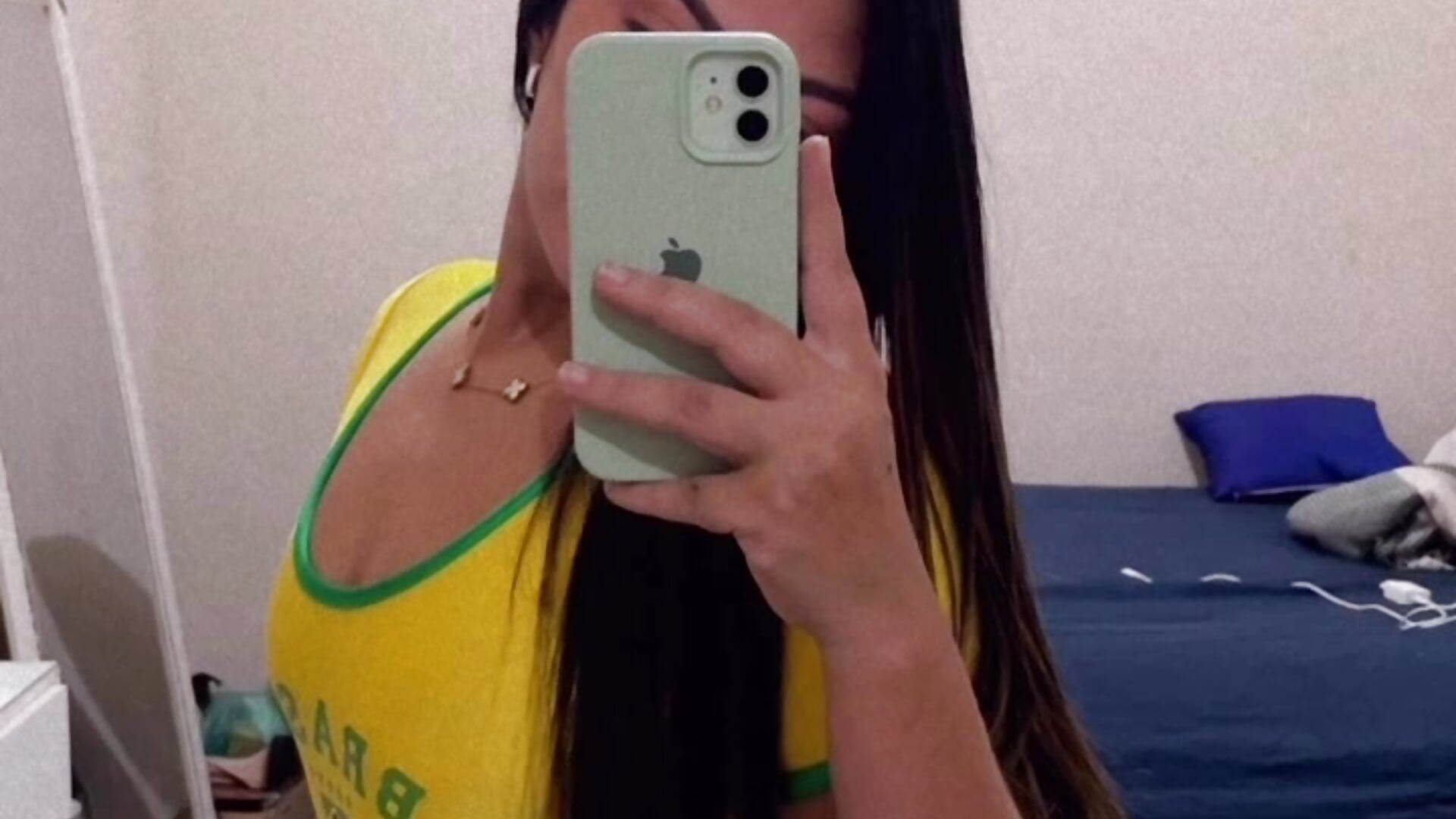 8ad75d28026946a992343d8c1e56a0a4 - วิดีโอโดย paola_oliveira โมเดลแคม