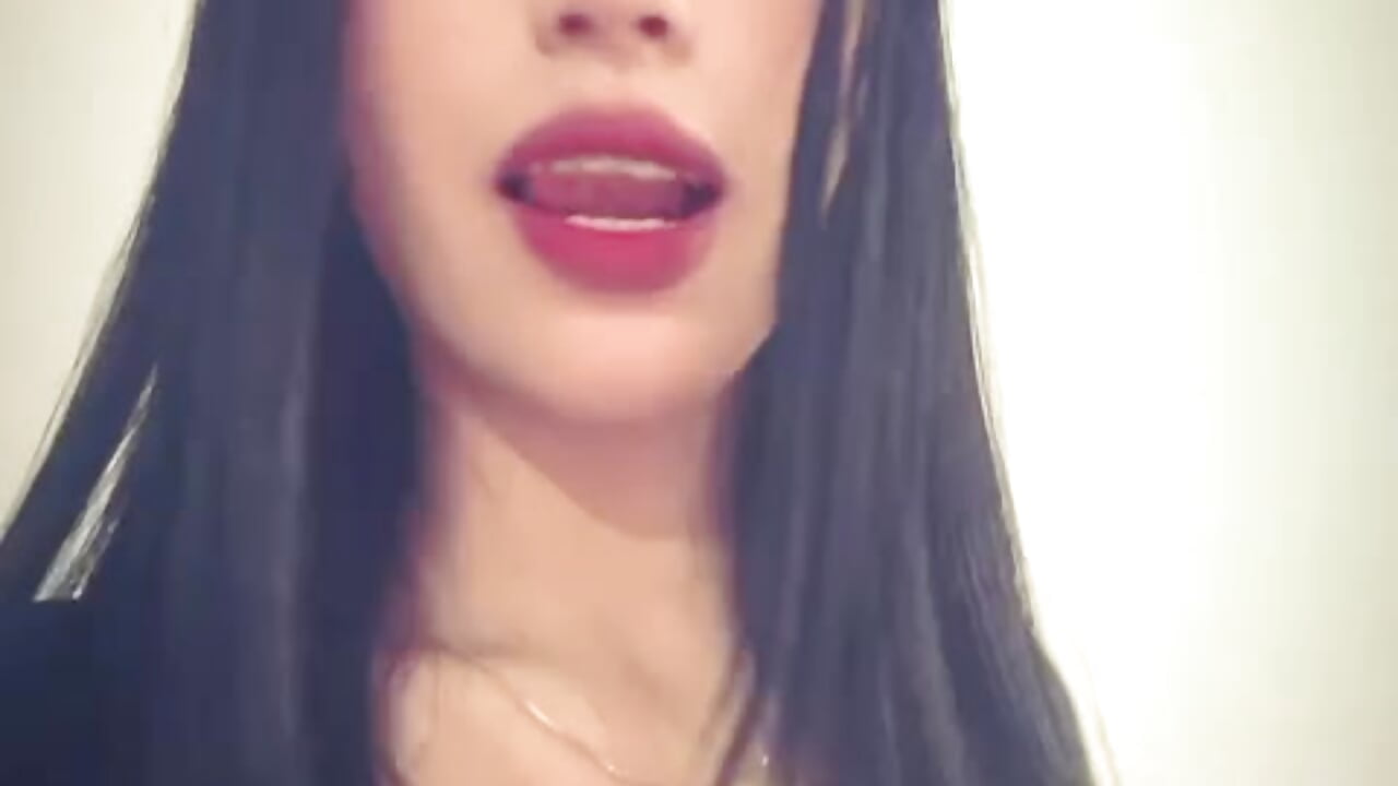 🦋 - video by millieskinny18_ cam model