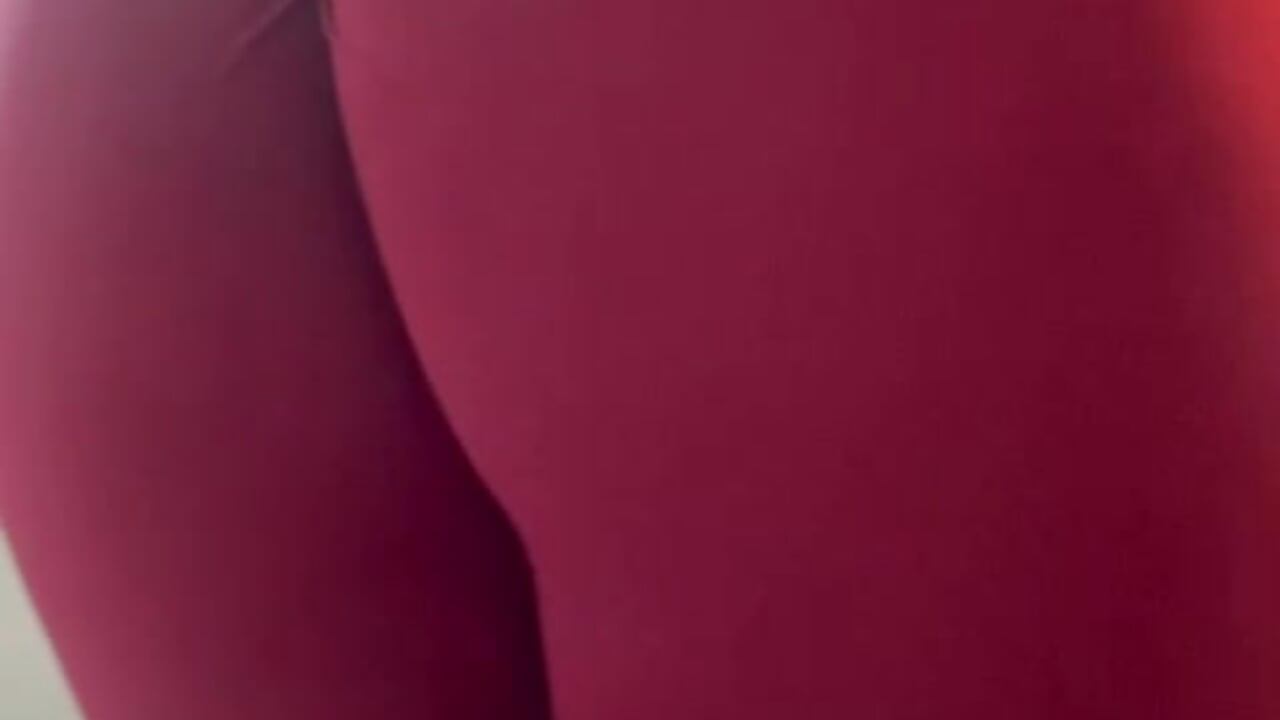 Cameltoe Close-Up0 • - فيديو من Sienna-Gold موديل الكام