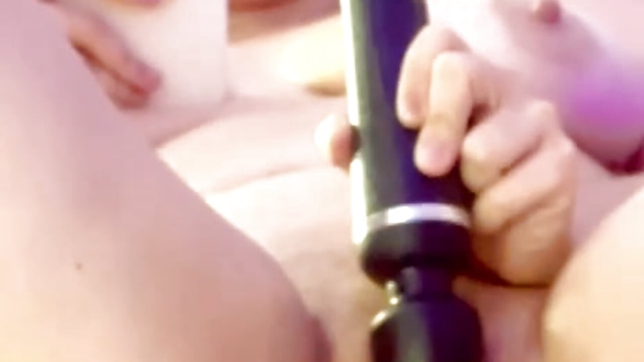 The best way to start the morning - video by Sienna-Gold cam model