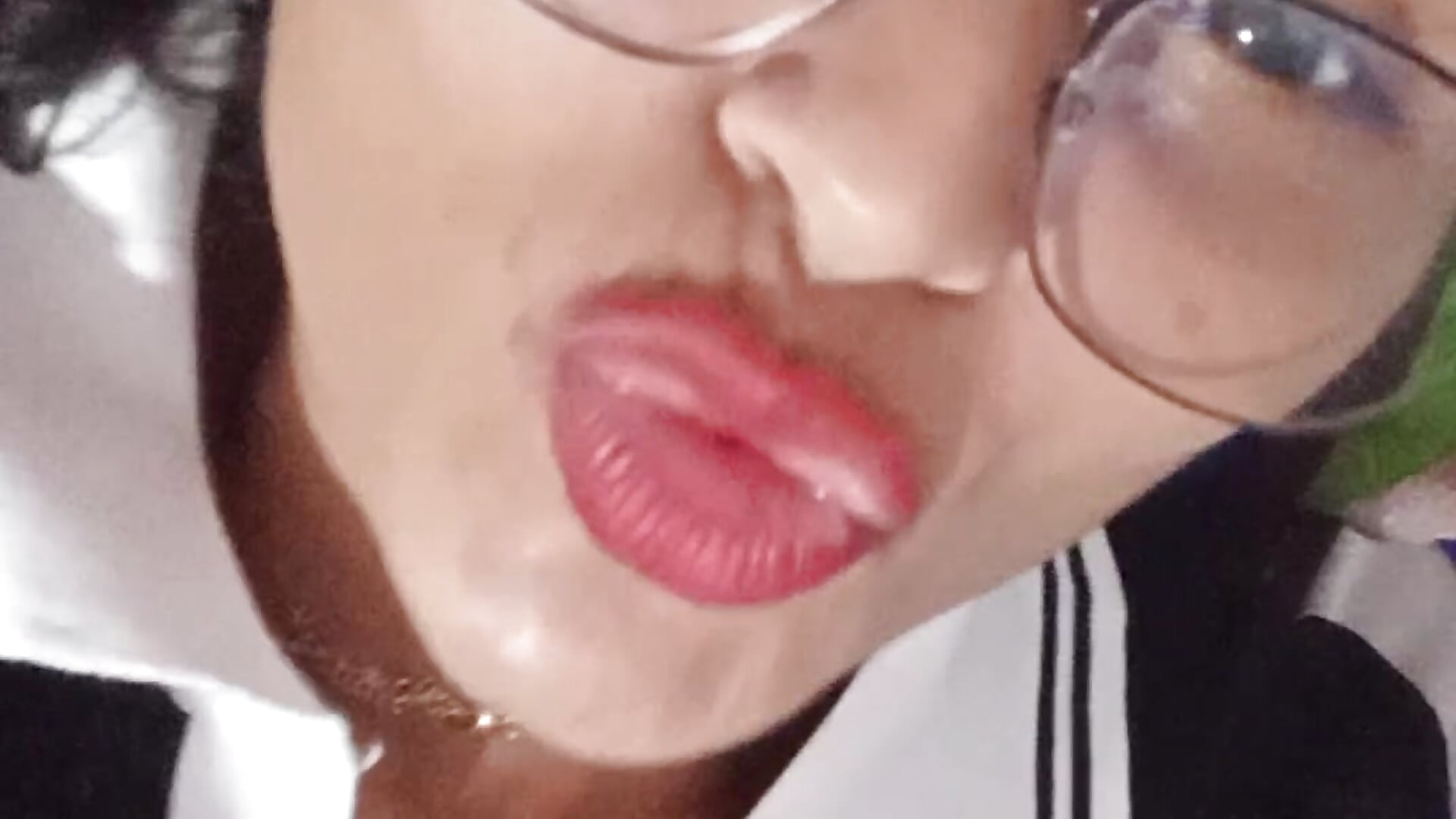 1000913344.mp4 - Vídeo de Dulce-Sonrisa, modelo de vídeos