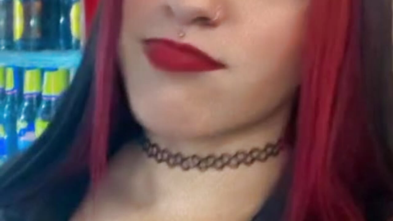 ;) – video od webkamerové modelky geral23_