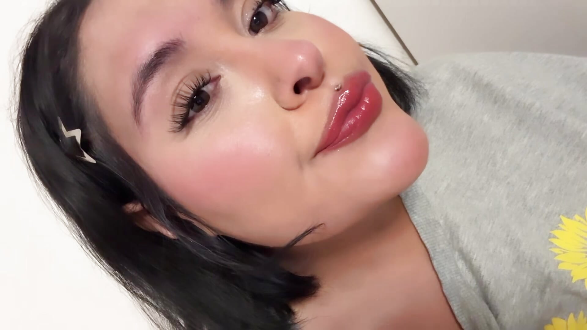 b4156869-ab1e-4861-b360-51b9a5454f21 - відео від вебкаммоделі Nailealipsglossy