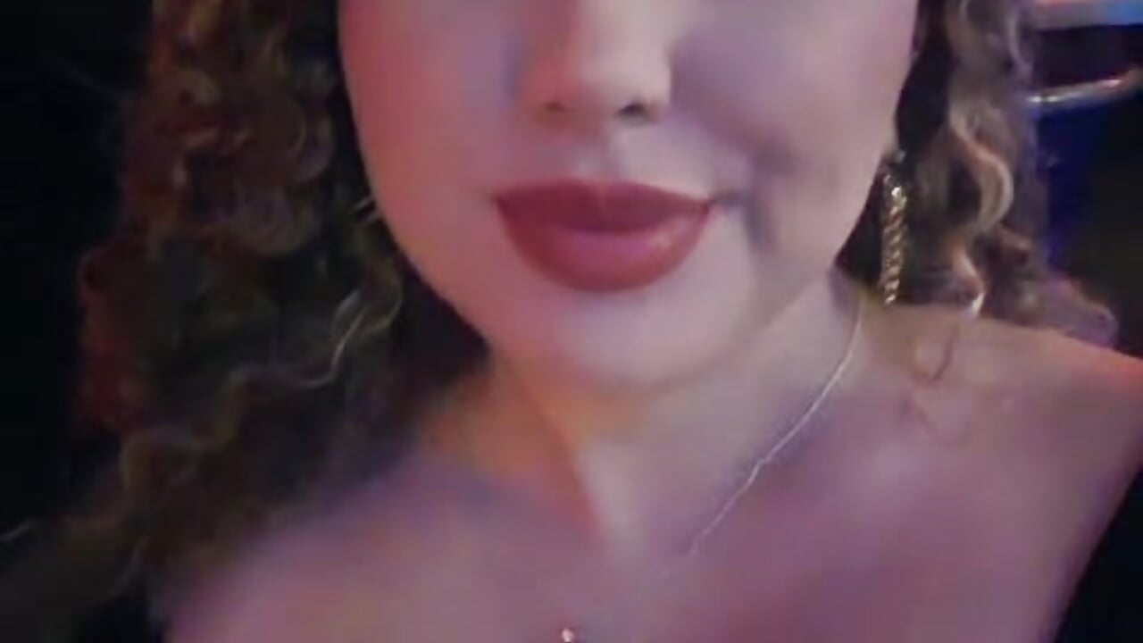 😀 - video by TianaRios_Pink cam model