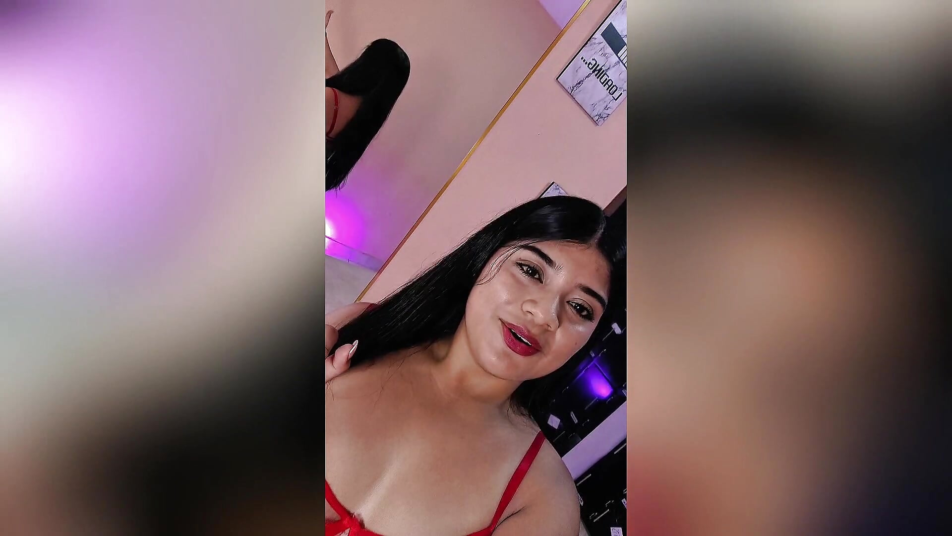 Sweetheart, and I'll be waiting for you in my living room 🩷 - відео від вебкаммоделі Cloeh_Moon