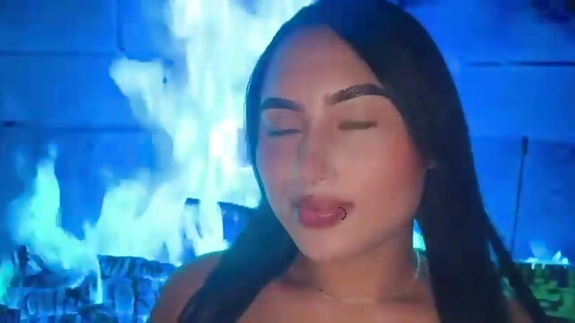 do you like it? - วิดีโอโดย Gianna_Govlea โมเดลแคม