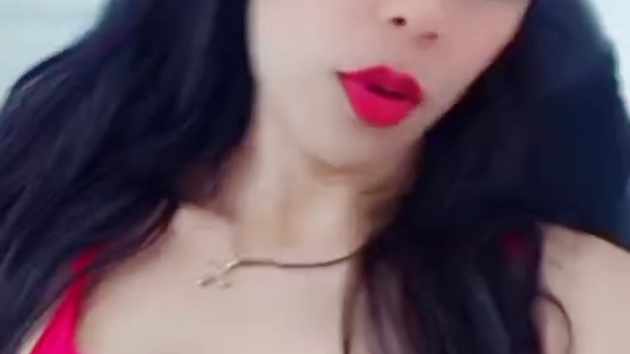 WhatsApp Video 2026-01-19 at 4,02,21 PM－カメラキャストのmitzukywinteerの動画