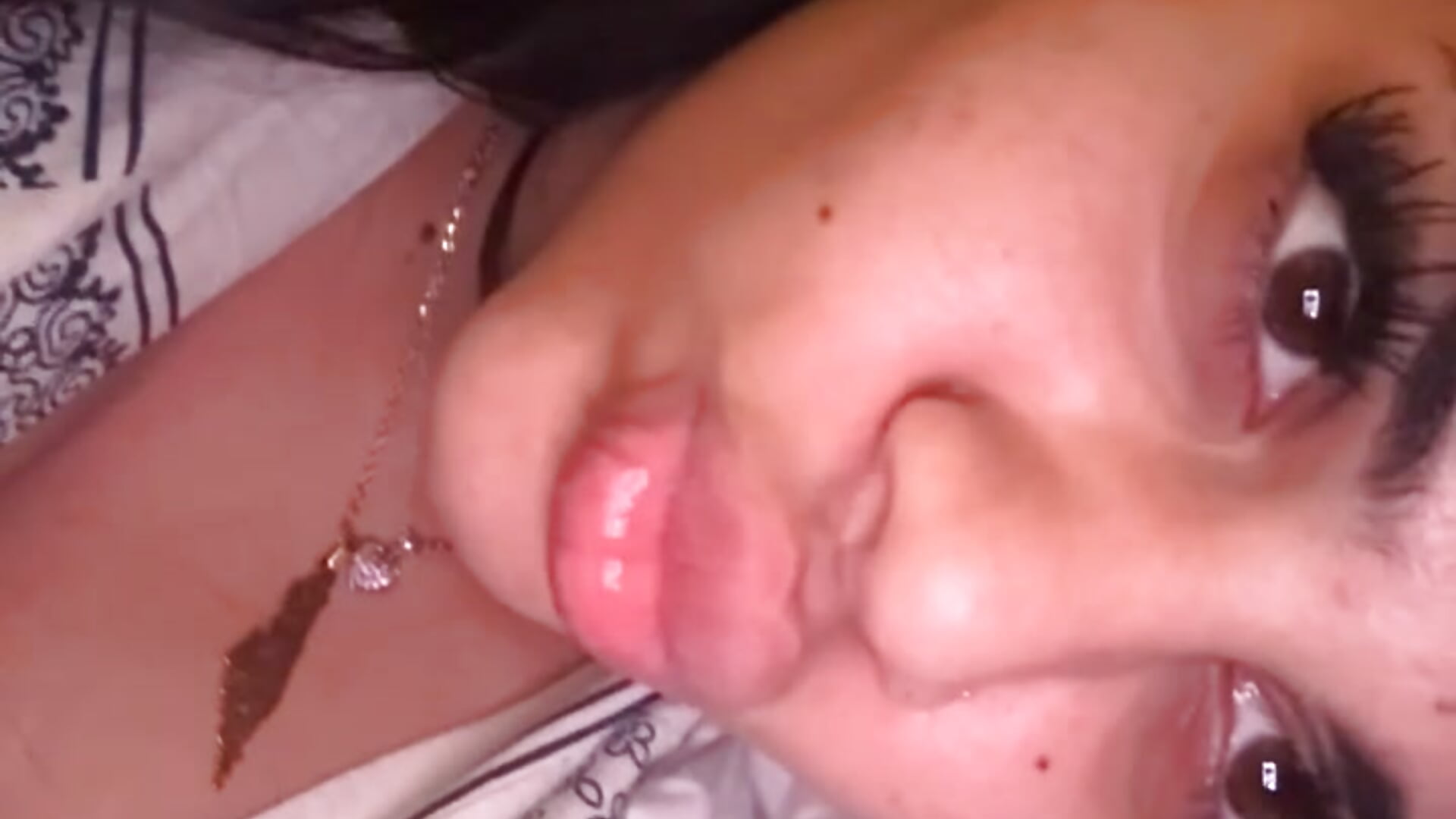 😘 - video by MinaKhalina cam model