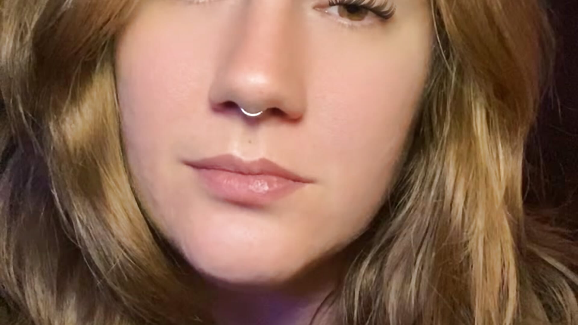 100% Real Lashes - video di liminaldarling modella di cam