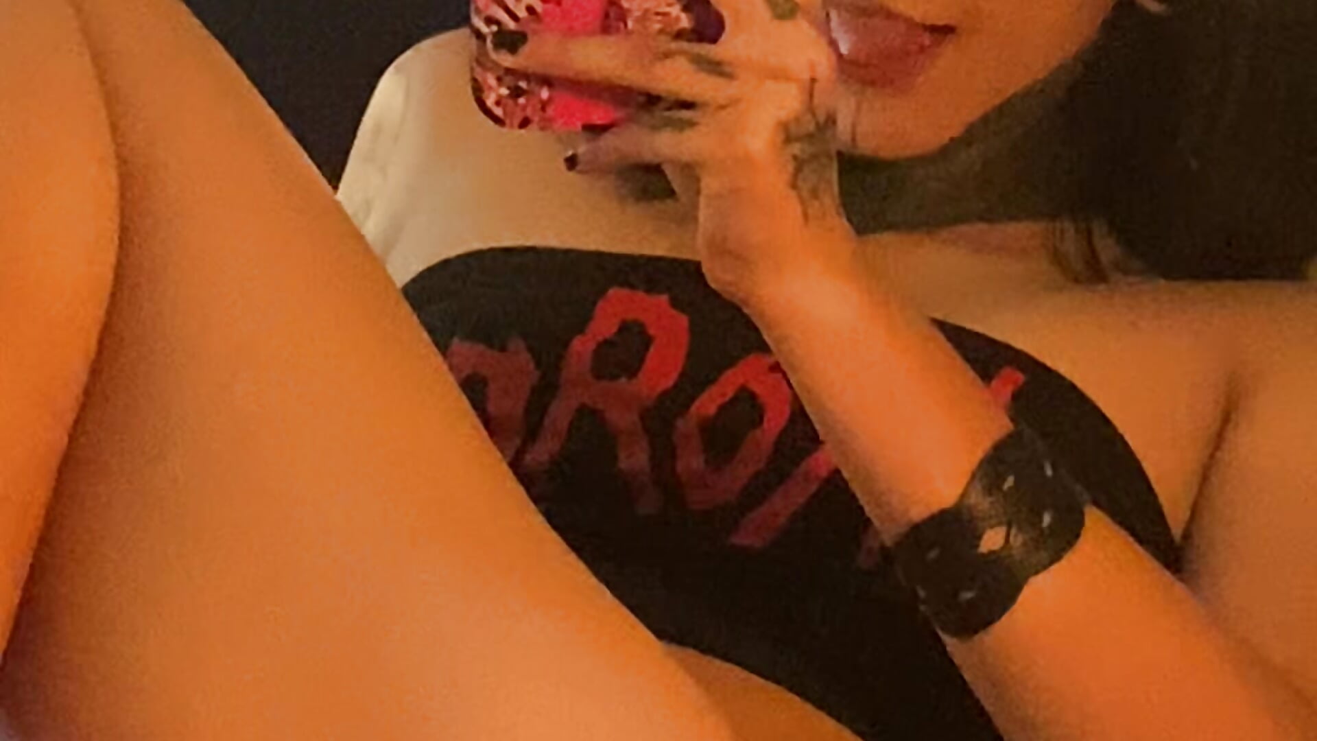 My feet are ready for fun👣😈🔥 - clip cu Kat_VonDe model videochat