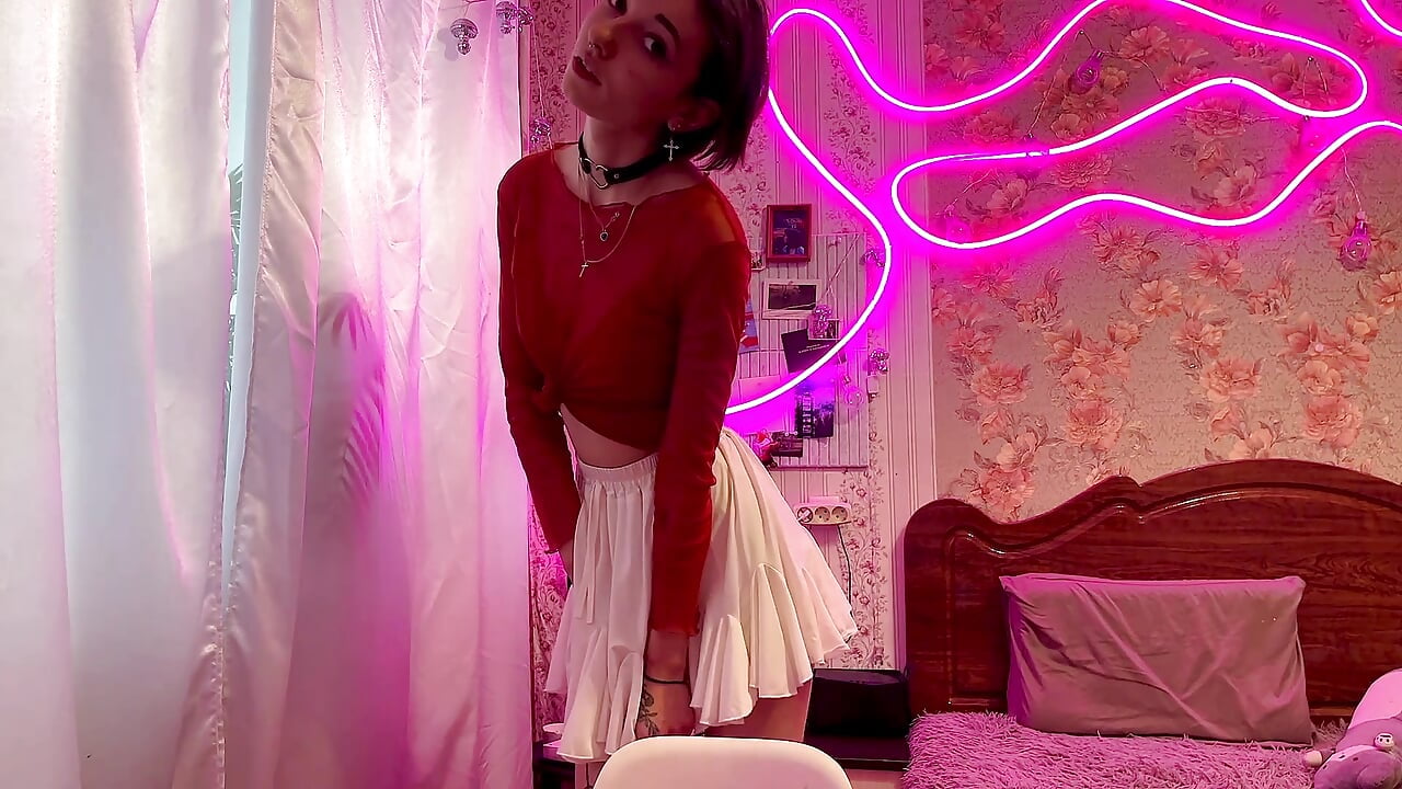 sexy intro - clip cu Cutle_Harper model videochat